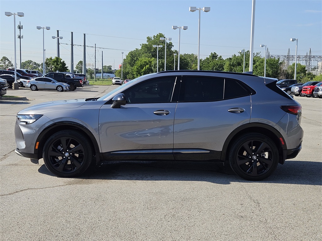 2022 Buick Envision Preferred photo 2