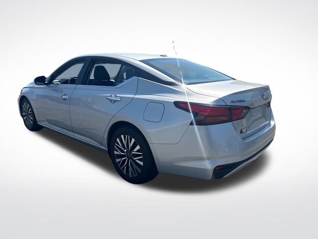 2023 Nissan Altima 2.5 SV photo 3