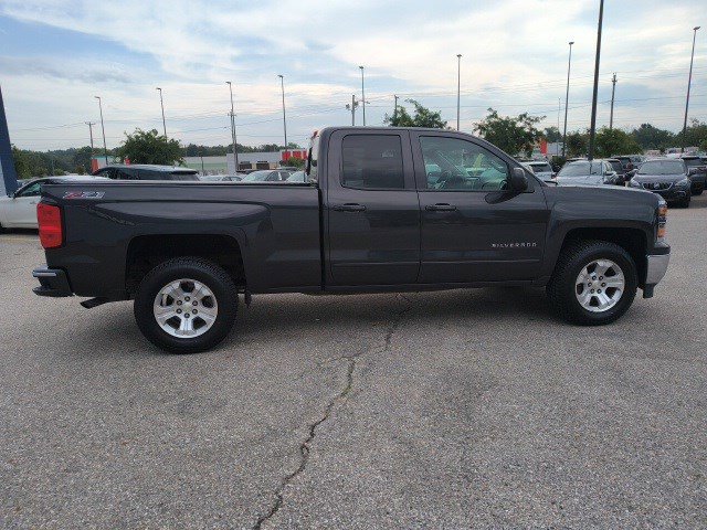 2015 Chevrolet Silverado LT photo 6