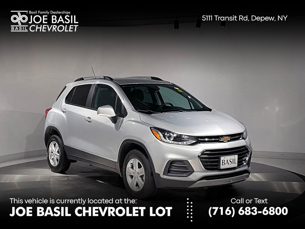 2022 Chevrolet Trax LT's photo