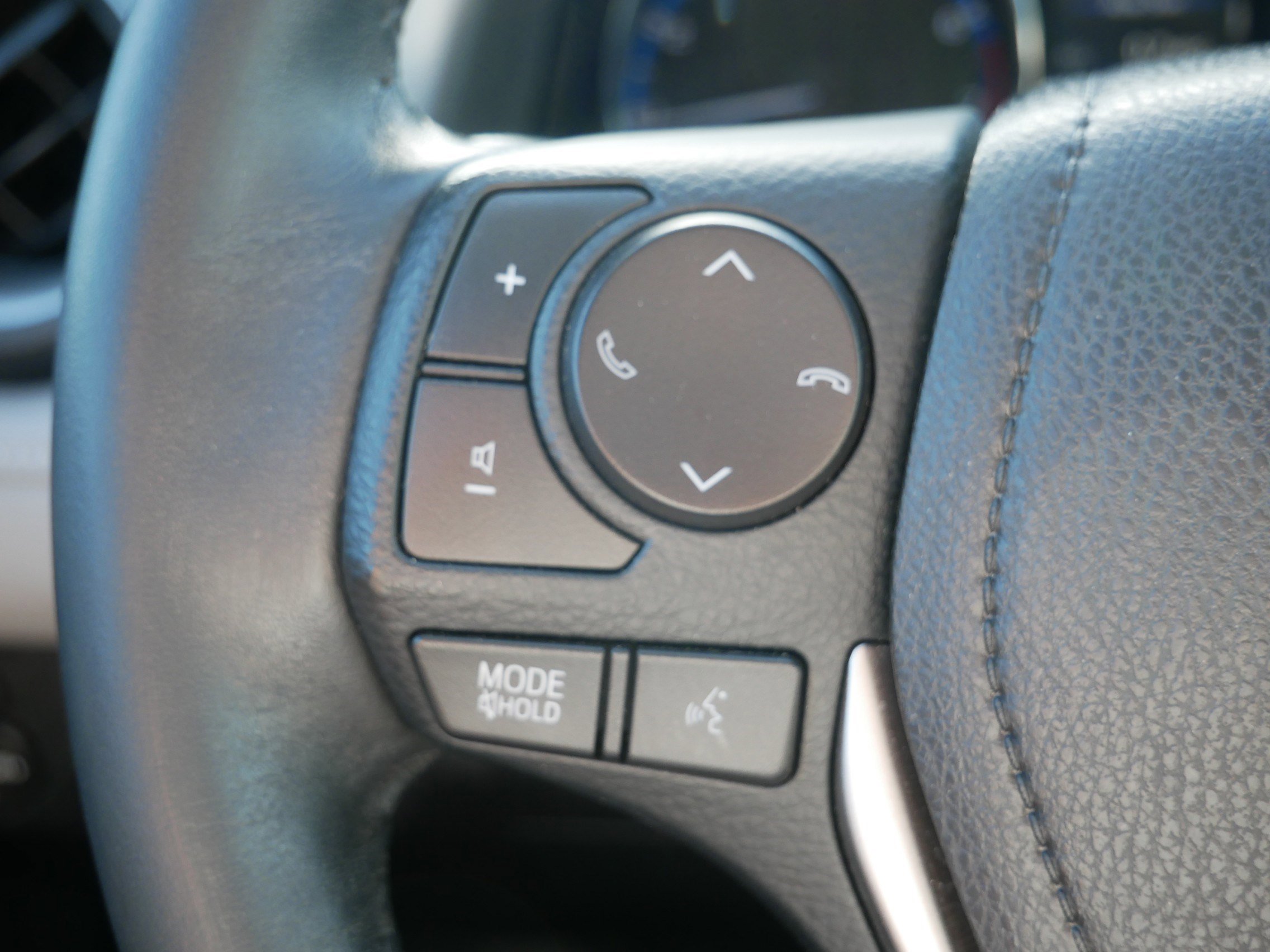 2018 Toyota RAV4 Limited photo 26