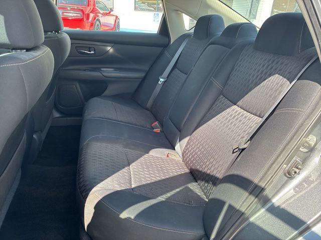 2017 Nissan Altima 2.5 S photo 25