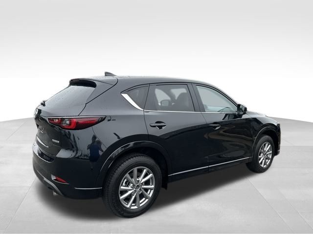 2025 Mazda CX-5 2.5 S Preferred photo 3