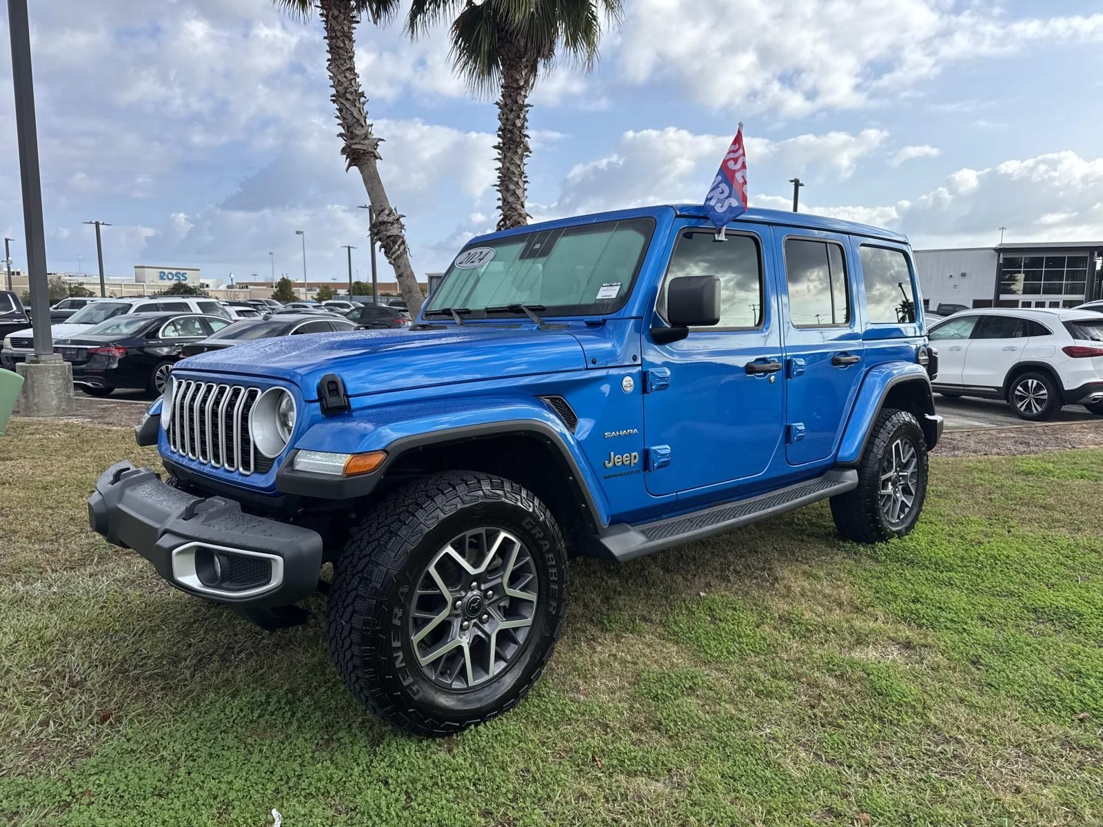 2024 Jeep Wrangler 4-Door Sahara's photo