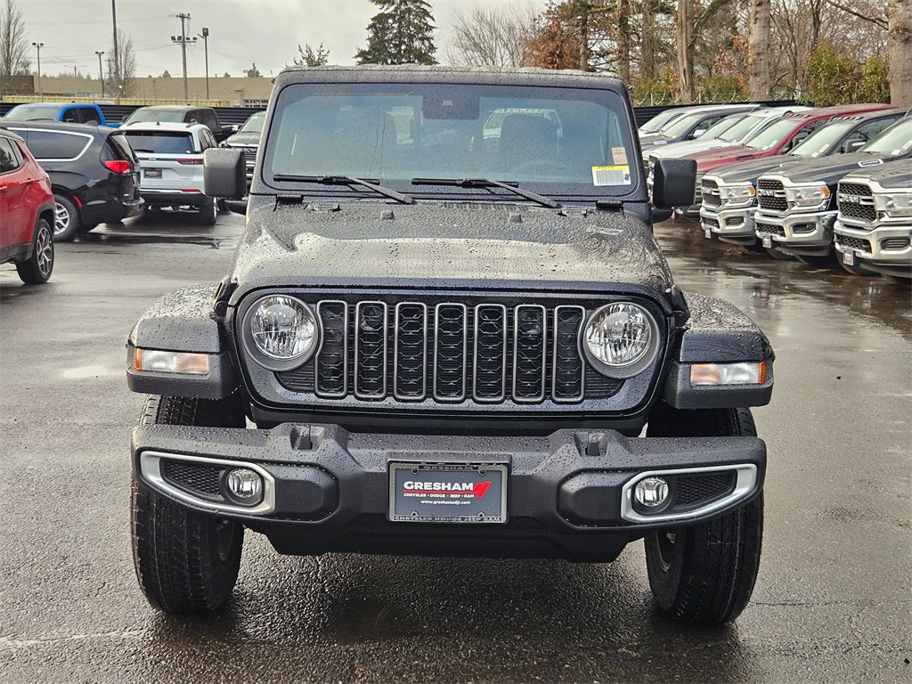 2025 Jeep Gladiator Sport photo 2