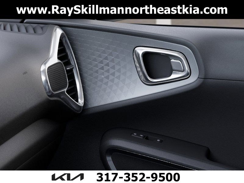 2025 Kia Soul LX photo 22