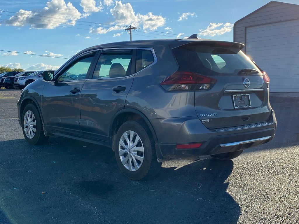 2020 Nissan Rogue S photo 2