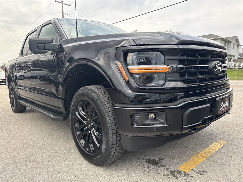 2025 Ford F-150 XLT photo 2