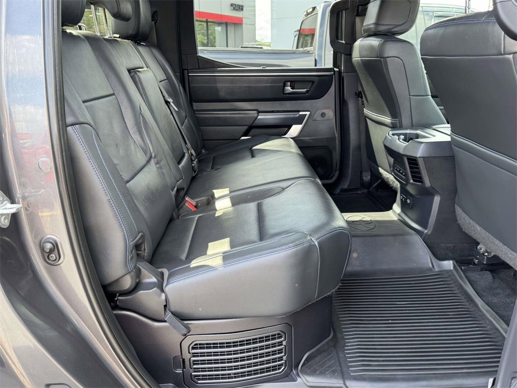 2023 Toyota Tundra Platinum CrewMax photo 11