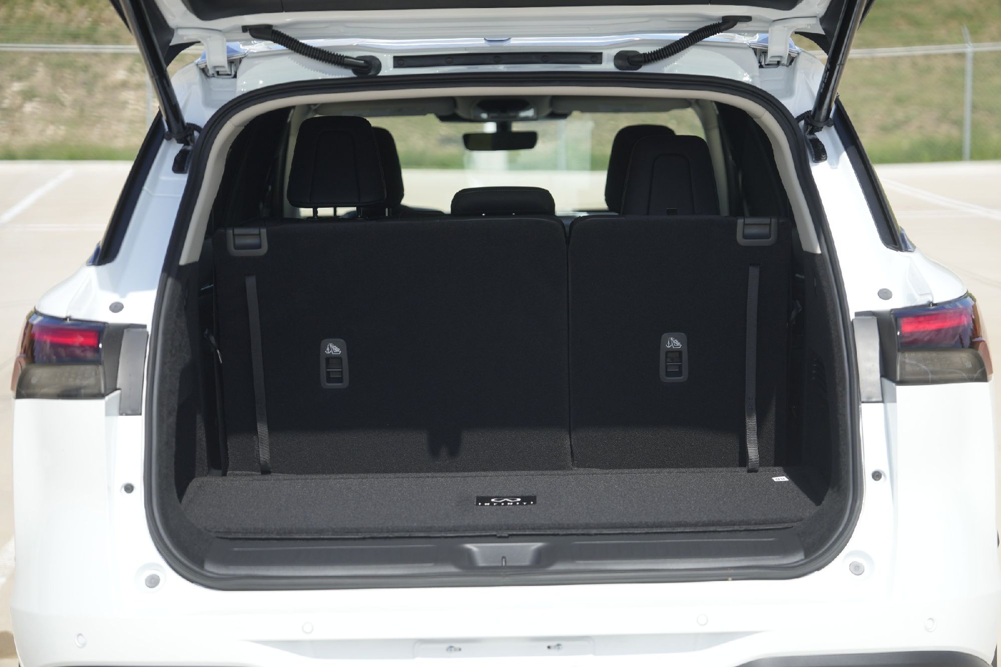 2026 Infiniti QX60 Luxe photo 20