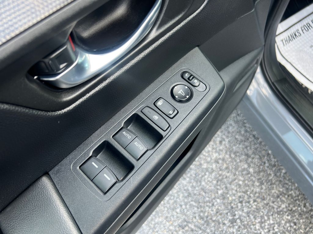 2023 Honda CR-V Hybrid Sport photo 11