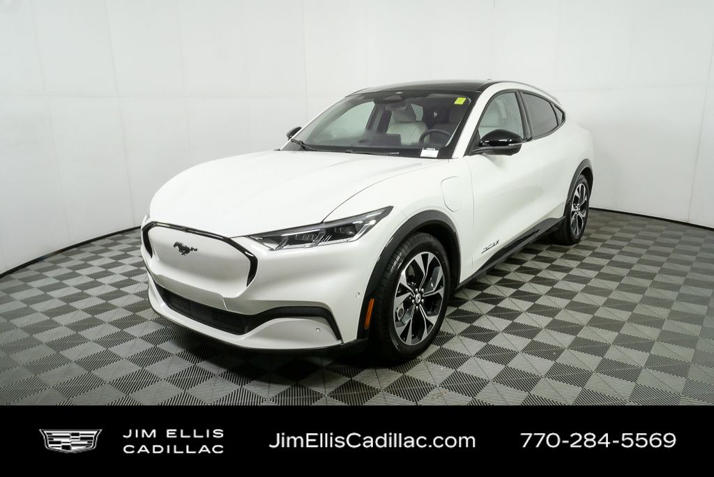 2021 Ford Mustang-Mach-e Premium's photo