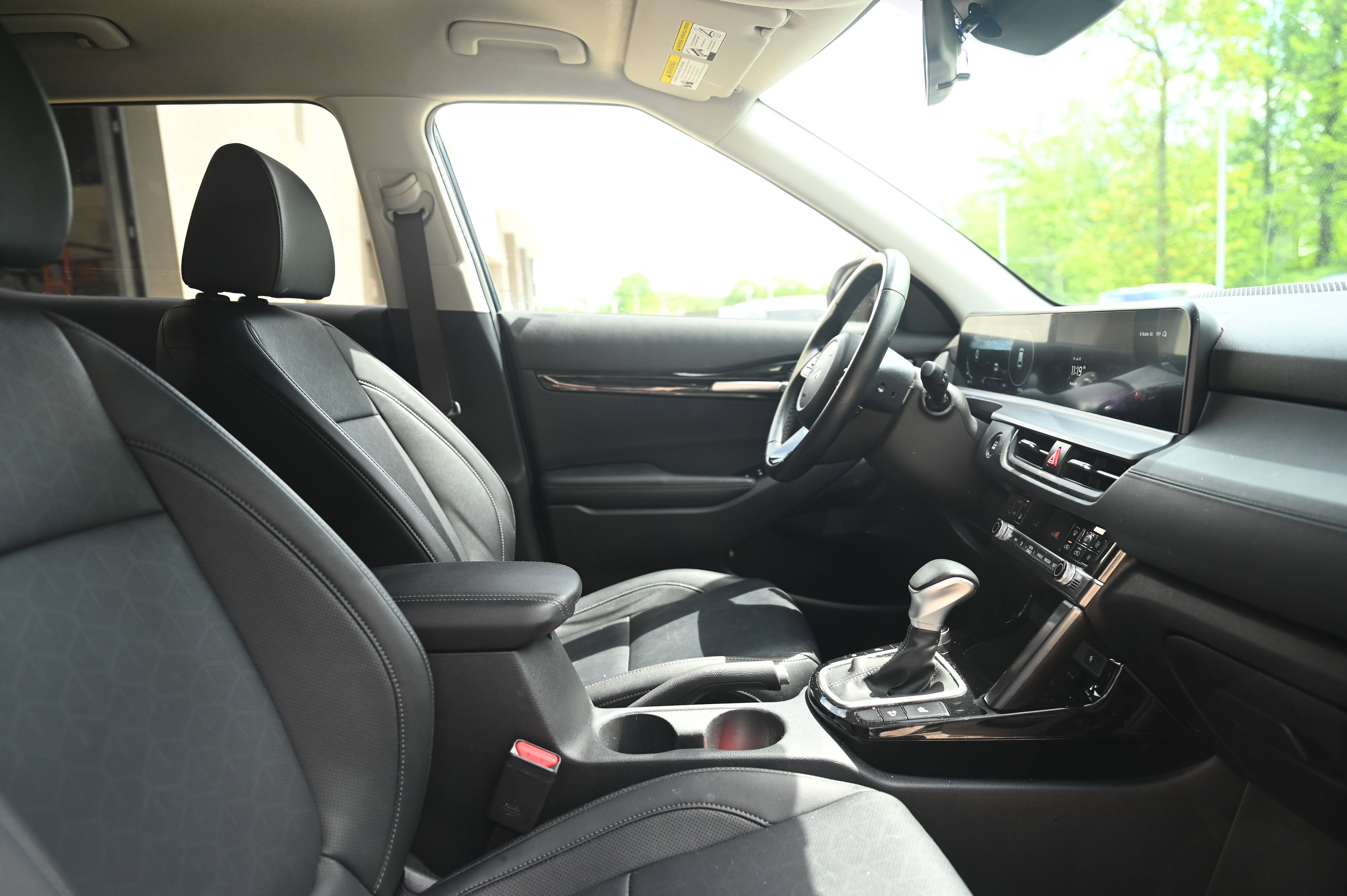 2024 Kia Seltos EX photo 26