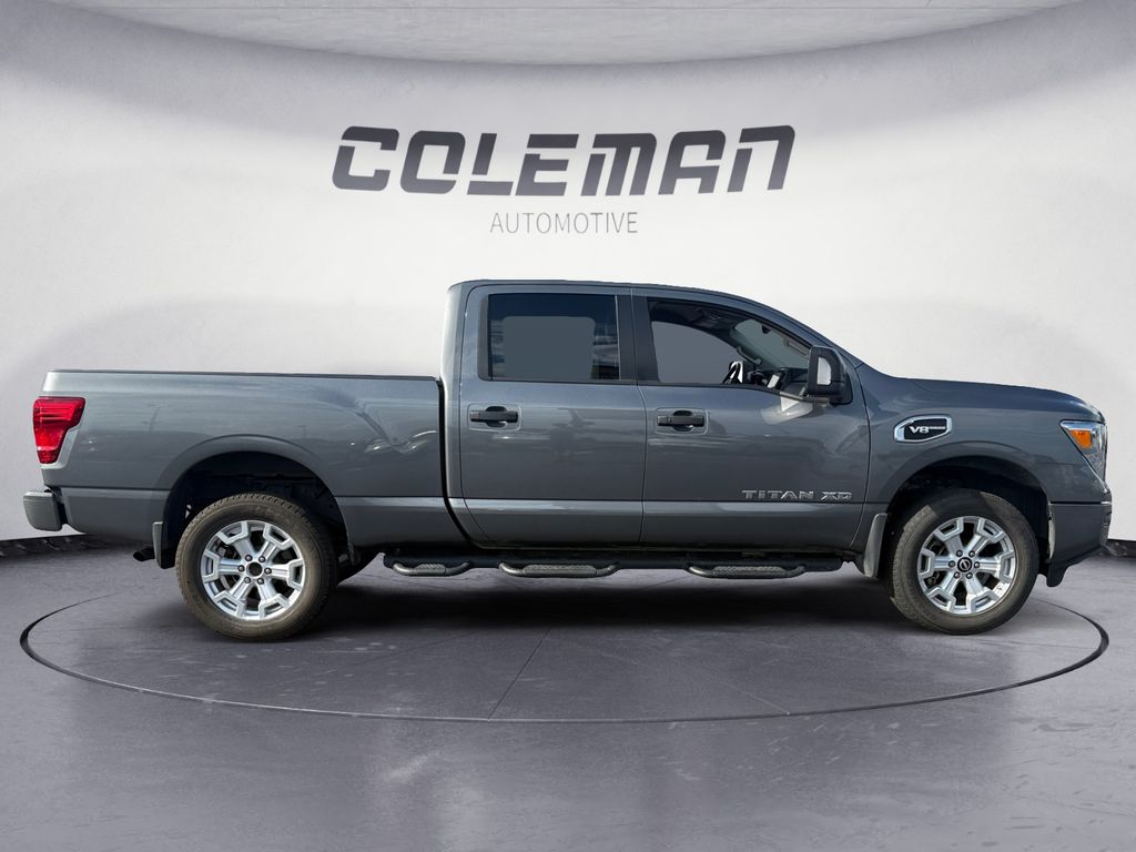 2023 Nissan Titan SV photo 6