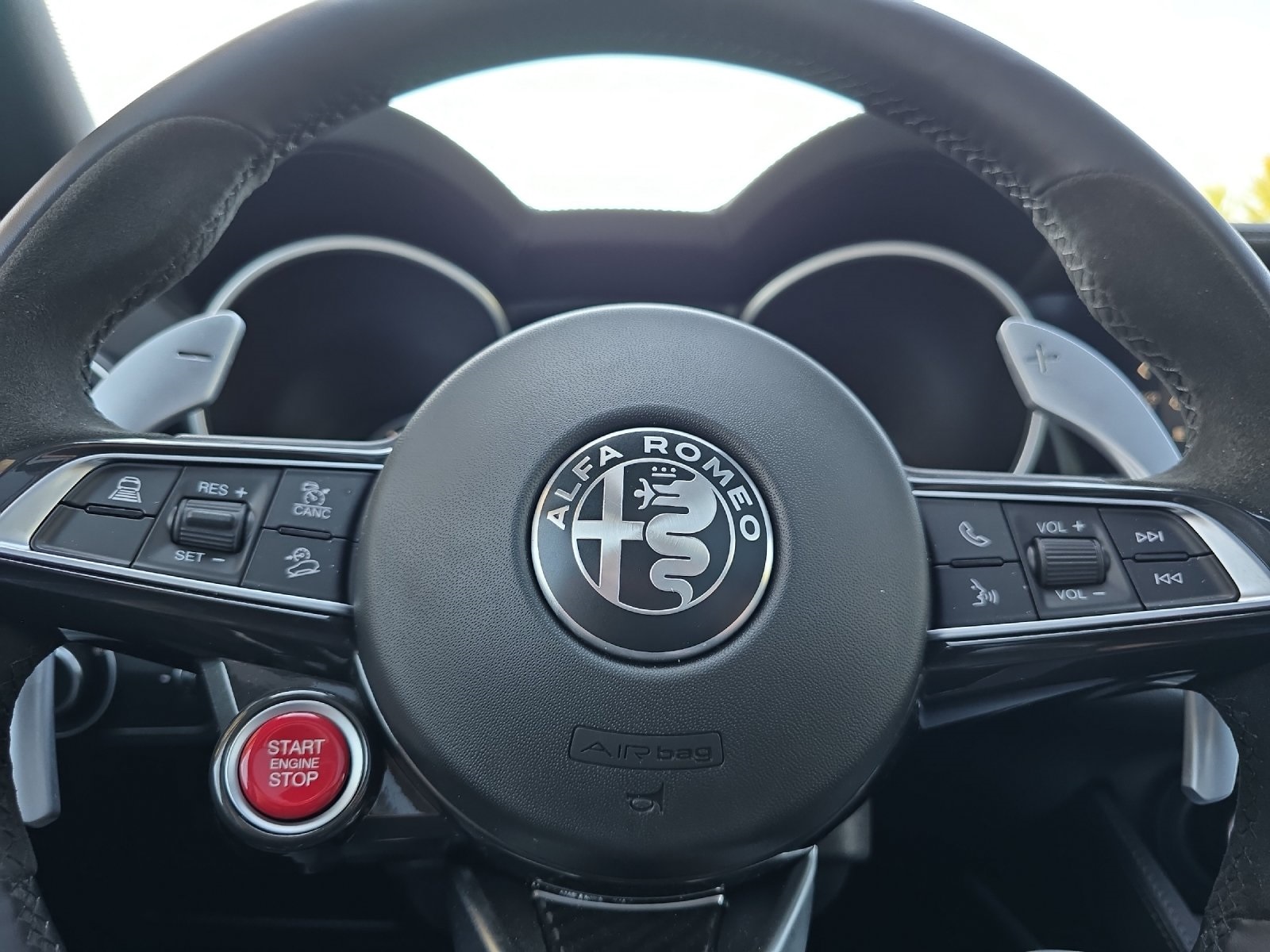 2023 Alfa Romeo Stelvio Quadrifoglio photo 23