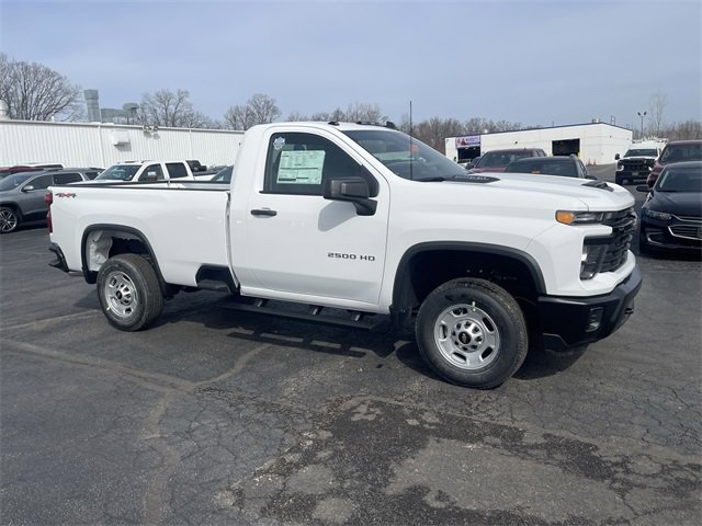 2025 Chevrolet Silverado 2500HD LT photo 2