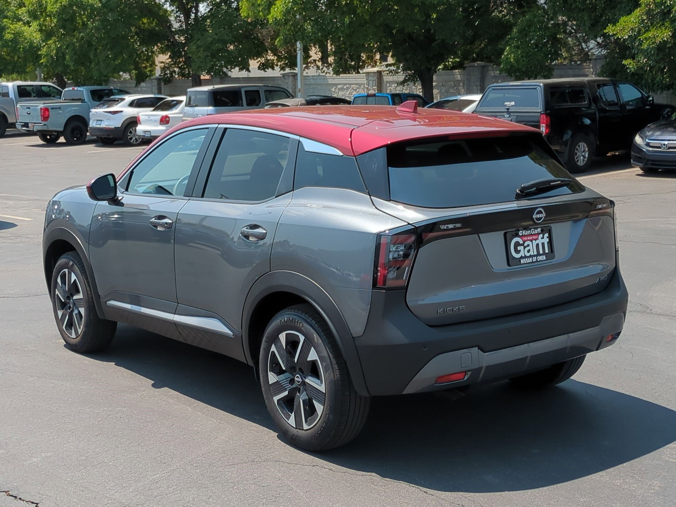 2025 Nissan Kicks SV photo 4