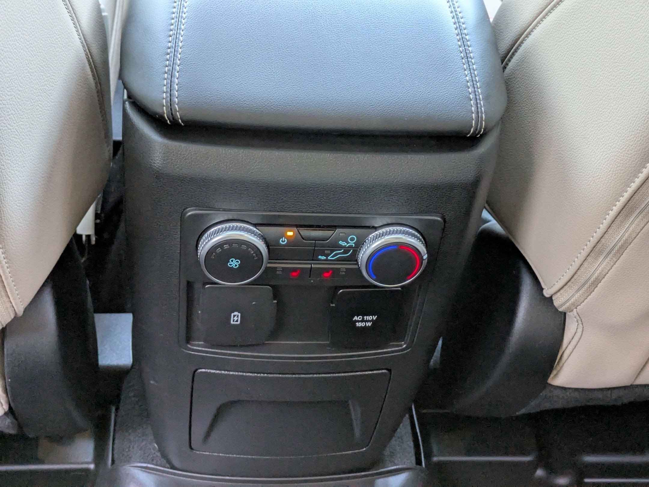 2022 Ford Explorer Limited photo 26