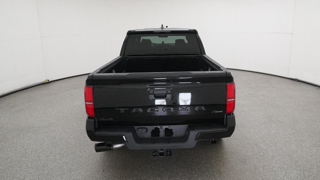 2025 Toyota Tacoma SR5 4x4 Double Cab photo 17