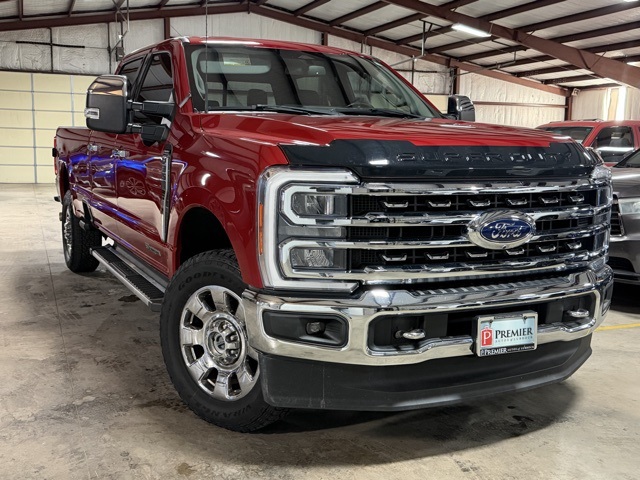 2023 Ford F-350 Super Duty Lariat's photo