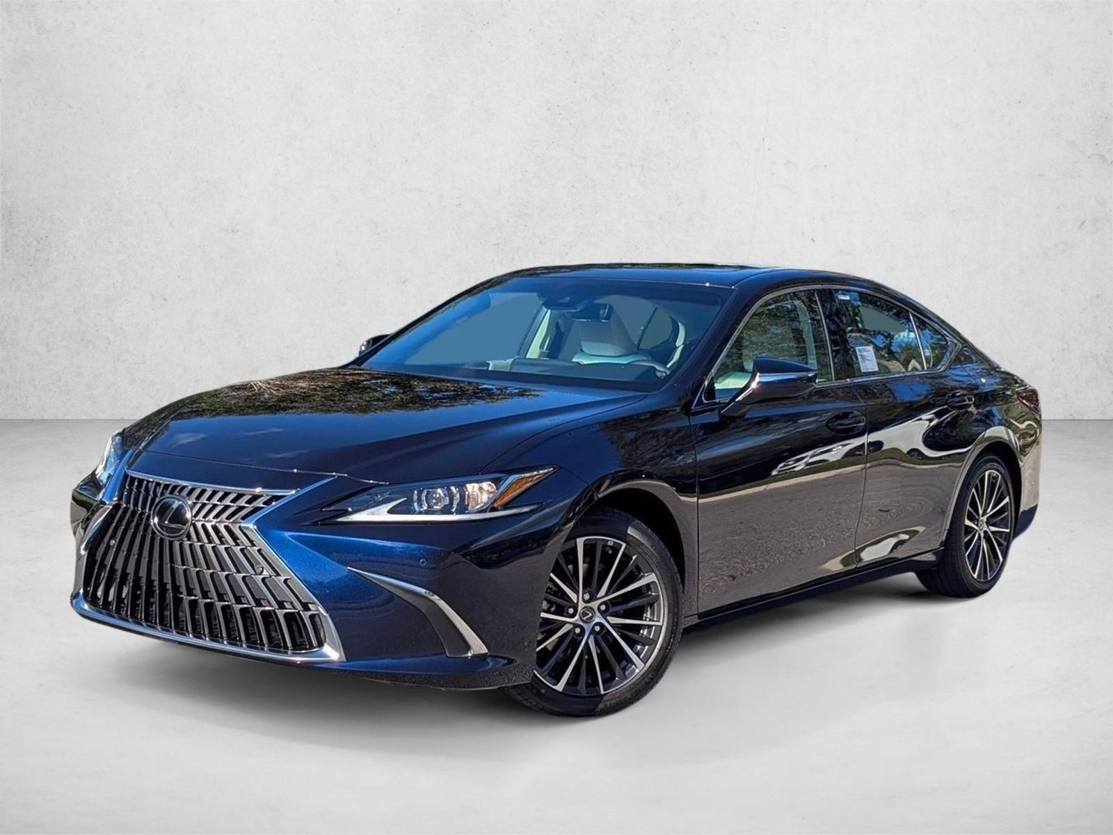 2025 Lexus ES 350's photo