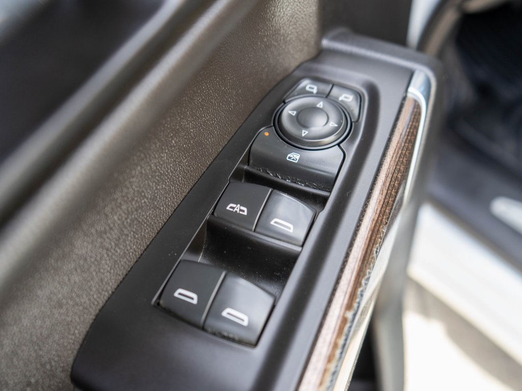2020 Chevrolet Silverado 1500 LT photo 16