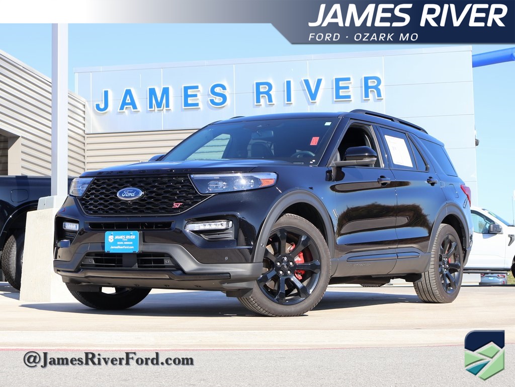 2024 Ford Explorer ST's photo