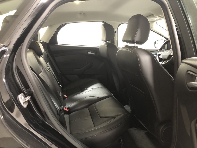 2016 Ford Focus SE photo 10