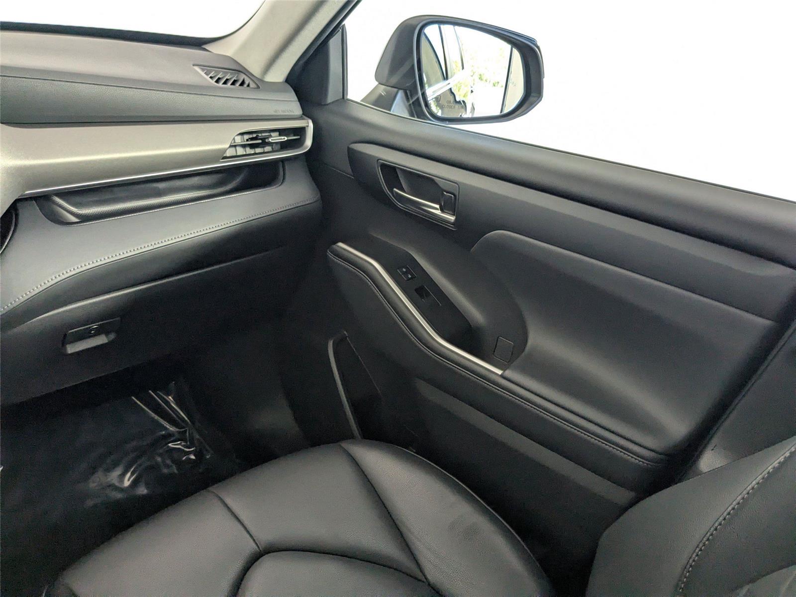 2023 Toyota Highlander Limited Platinum XLE XSE photo 9