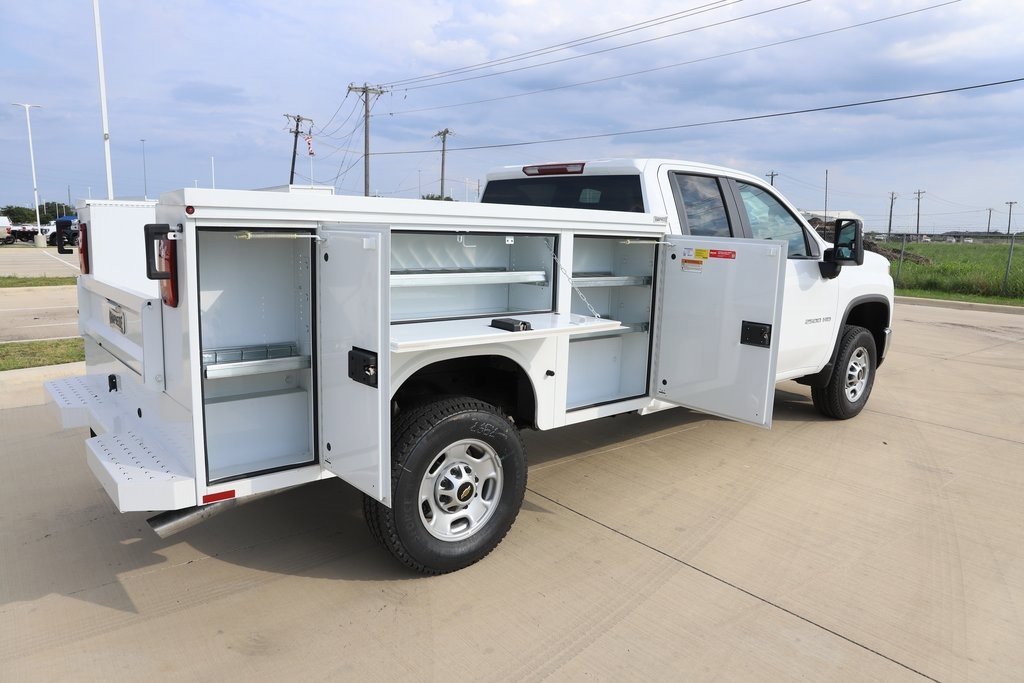 2024 Chevrolet Silverado Work Truck photo 3