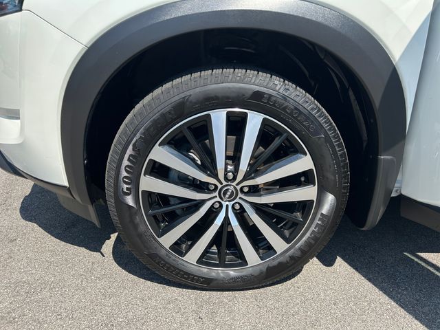 2024 Nissan Pathfinder Platinum photo 29