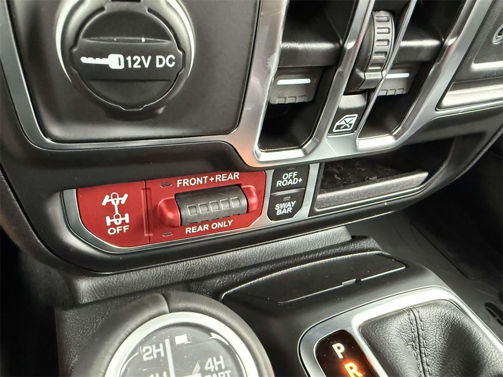 2025 Jeep Wrangler Rubicon X photo 24