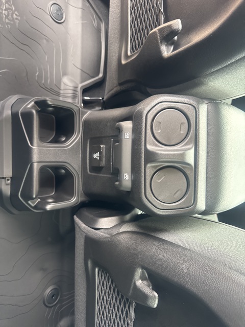 2025 Jeep Gladiator Rubicon photo 11