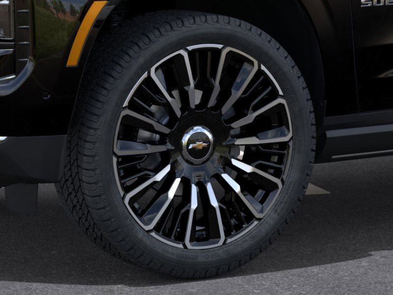 2026 Chevrolet Suburban High Country photo 5