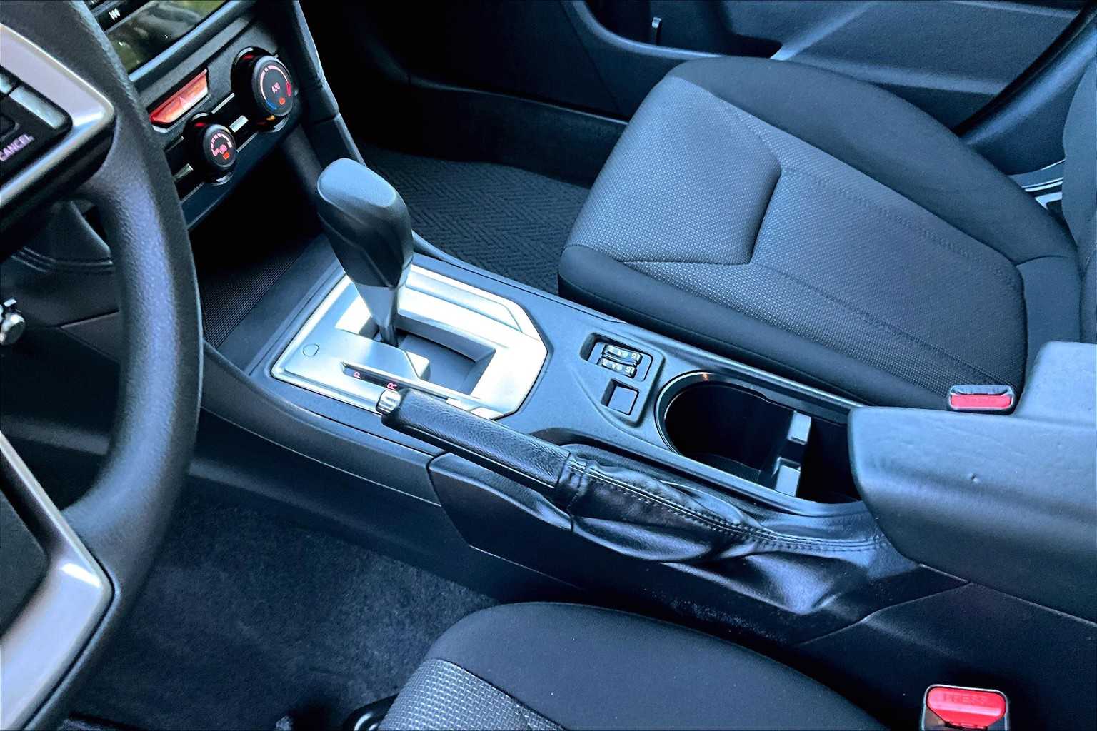 2019 Subaru Impreza Premium photo 13