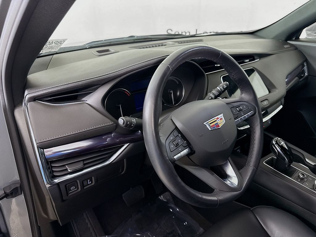 2023 Cadillac XT4 Luxury photo 7