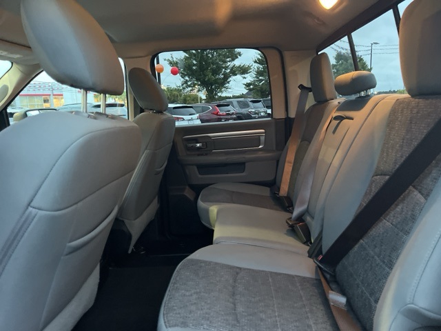 2019 Ram 1500 Classic SLT photo 10