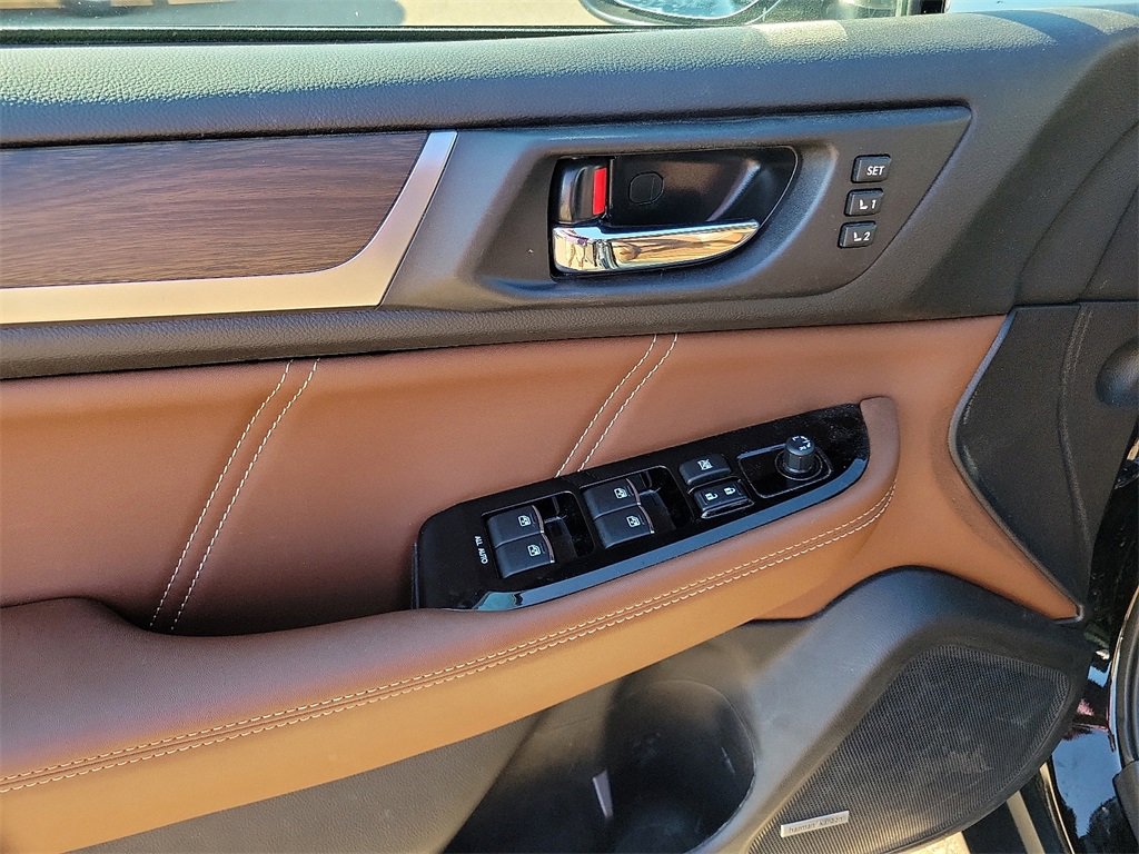 2018 Subaru Outback Touring photo 18