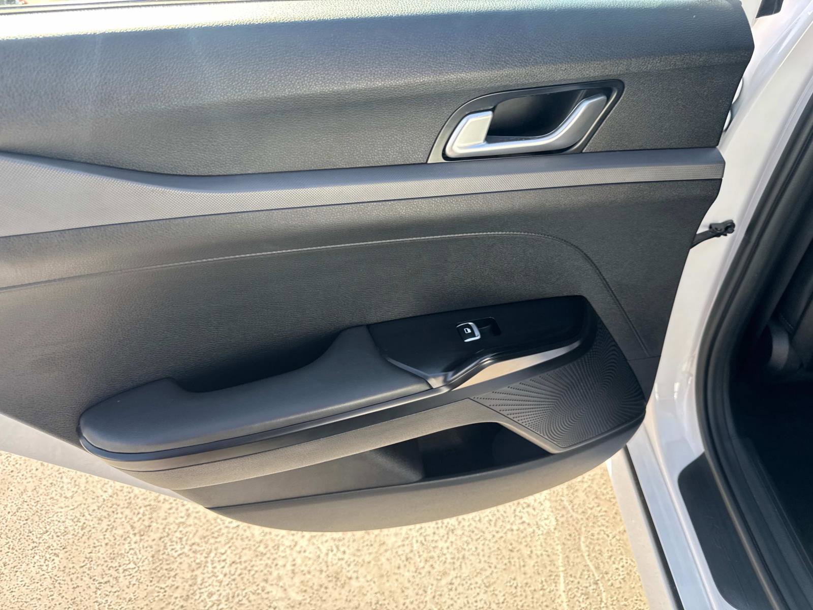 2021 Kia K5 GT-Line photo 10