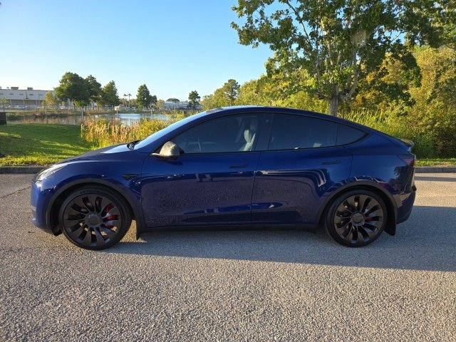 2023 Tesla Model Y Performance photo 2
