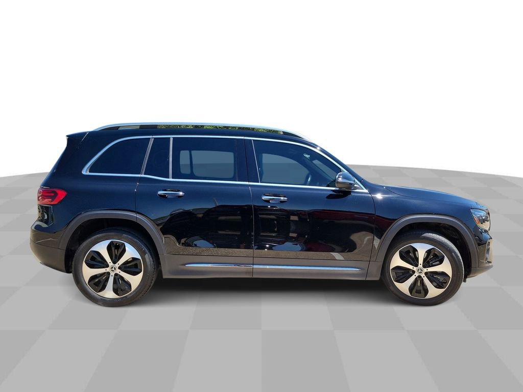 2024 Mercedes Benz GLB 250 photo 8