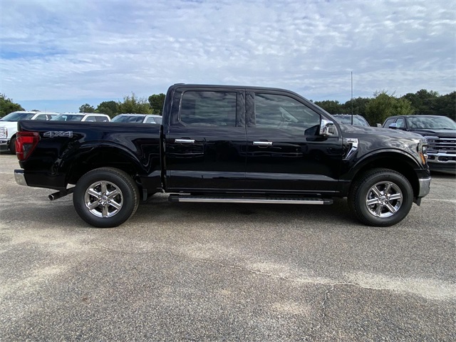 2025 Ford F-150 XLT photo 2