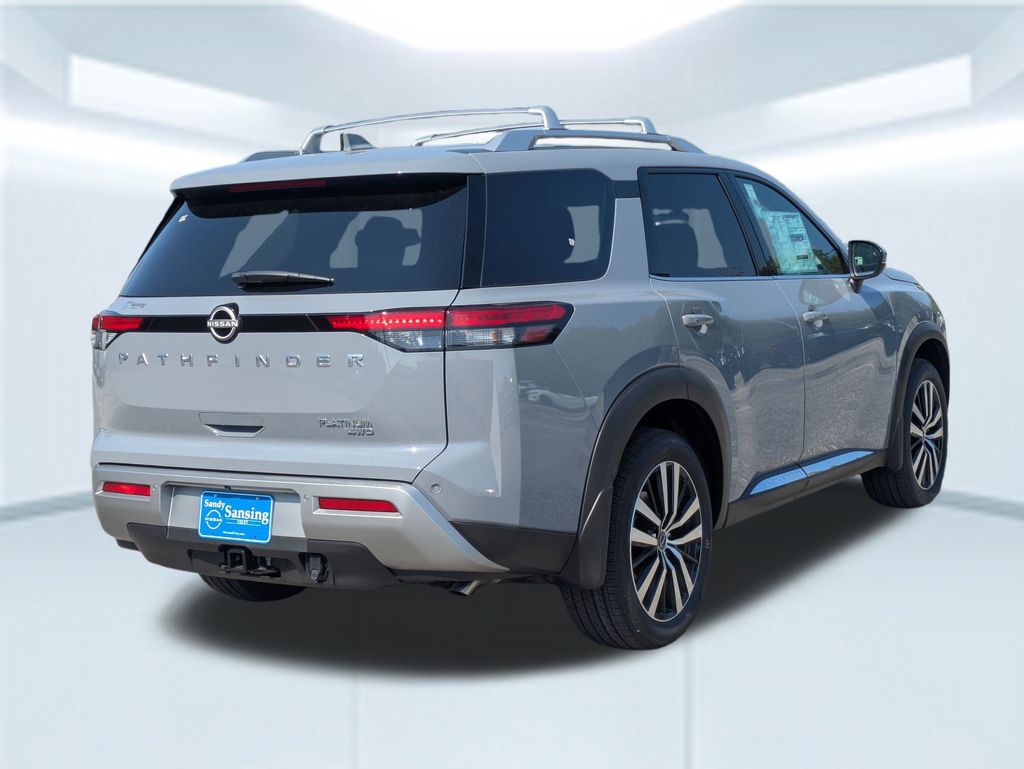 2025 Nissan Pathfinder Platinum photo 5