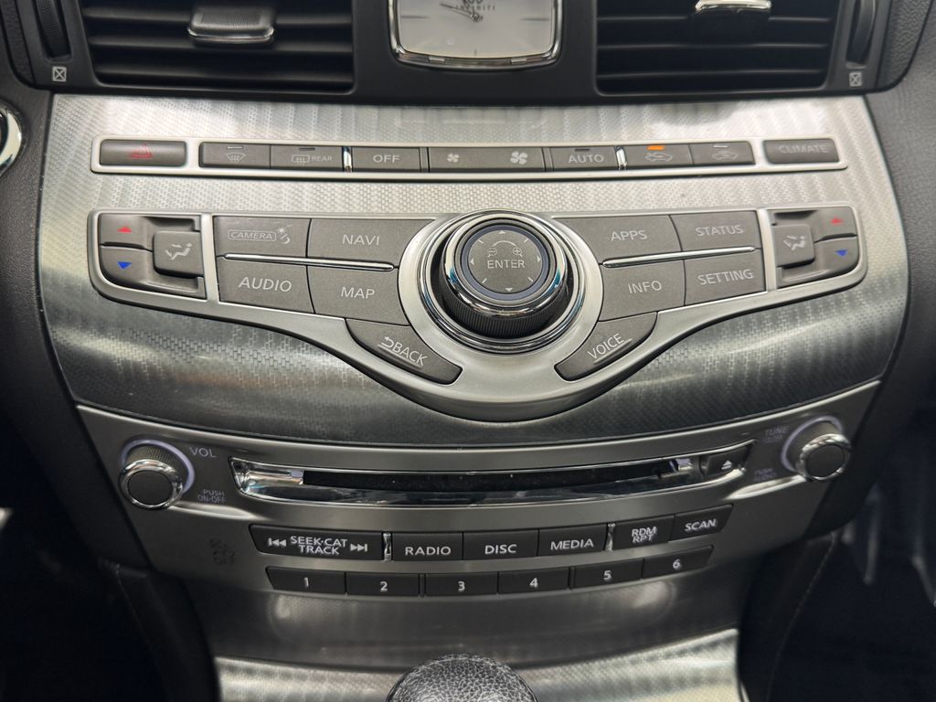 2019 Infiniti Q70 photo 22