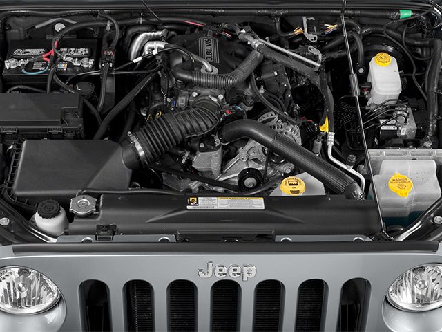 2014 Jeep Wrangler Unlimited Sport photo 3