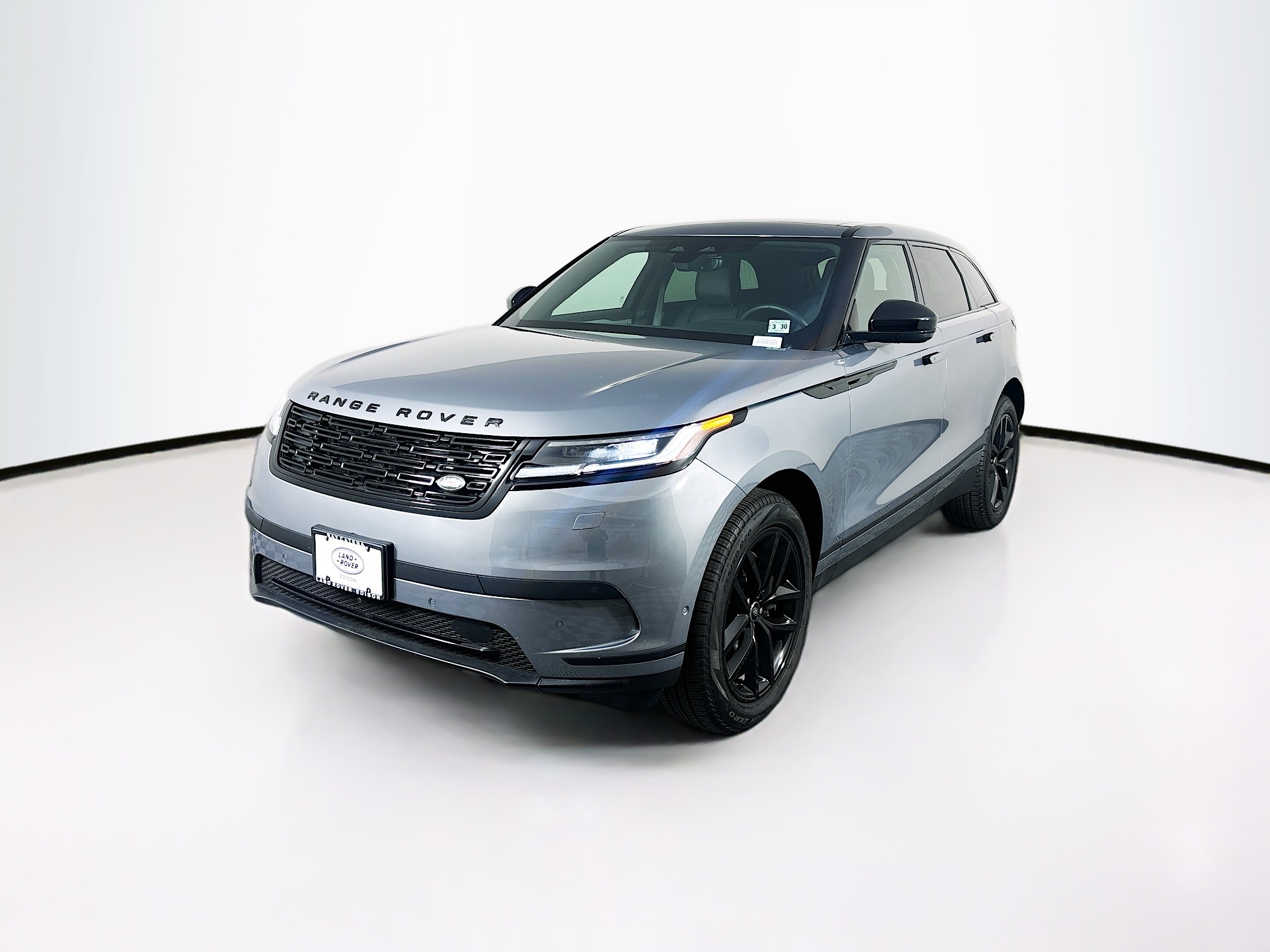 2026 Land Rover Range Rover Velar S's photo