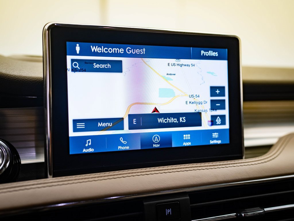 2022 Lincoln Corsair Standard photo 28