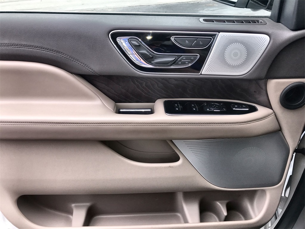2023 Lincoln Navigator Reserve photo 13