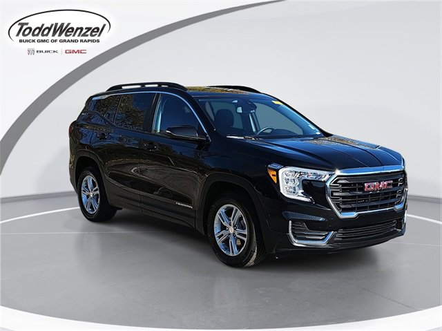 2024 GMC Terrain SLE's photo