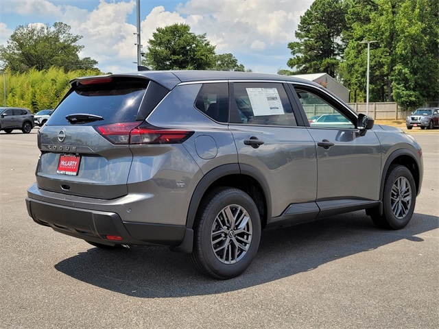2026 Nissan Rogue S photo 3